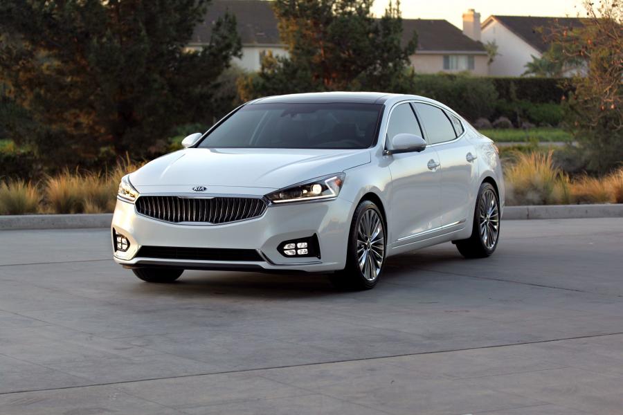  Kia Cadenza (YG) 2016 года  (NA) (фото 14 из 41)
